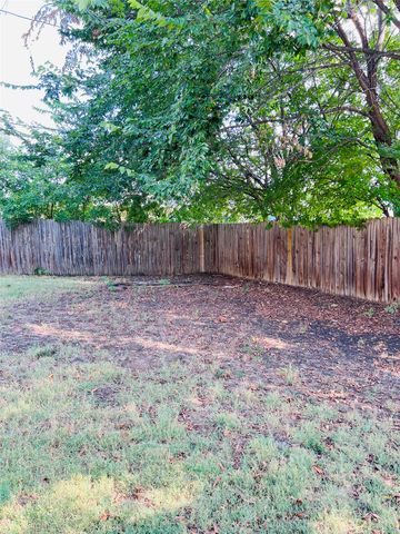 3033 Mccarthy Street, Irving, TX 75062