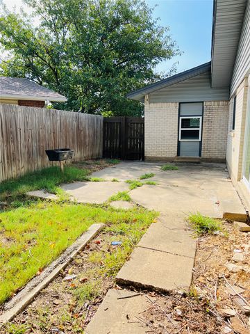 3033 Mccarthy Street, Irving, TX 75062