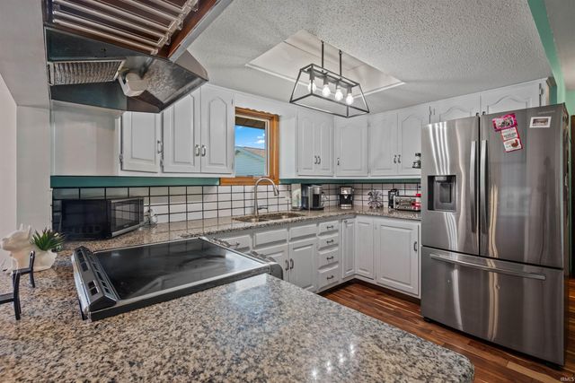 2006 W WILNO Drive, Marion, IN 46952