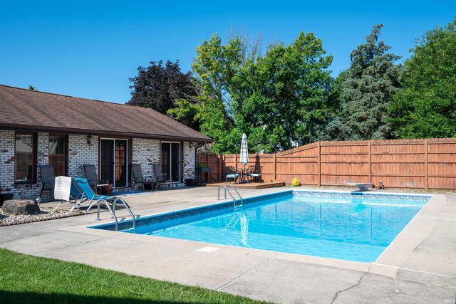 2006 W WILNO Drive, Marion, IN 46952