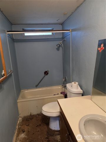 111 99th Street S #14, Tacoma, WA 98444