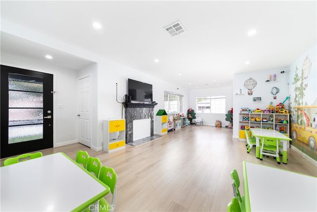 12544 Cantara Street, North Hollywood, CA 91605