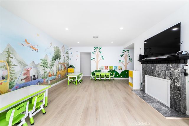 12544 Cantara Street, North Hollywood, CA 91605