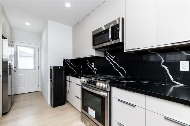 12544 Cantara Street, North Hollywood, CA 91605
