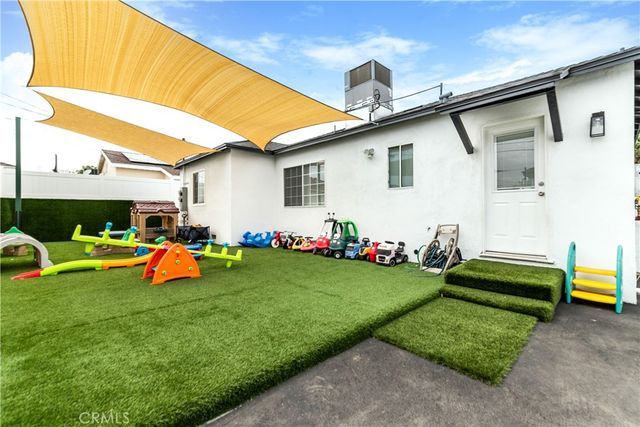 12544 Cantara Street, North Hollywood, CA 91605