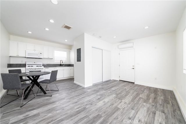 12544 Cantara Street, North Hollywood, CA 91605