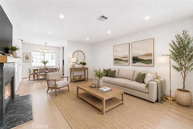 12544 Cantara Street, North Hollywood, CA 91605