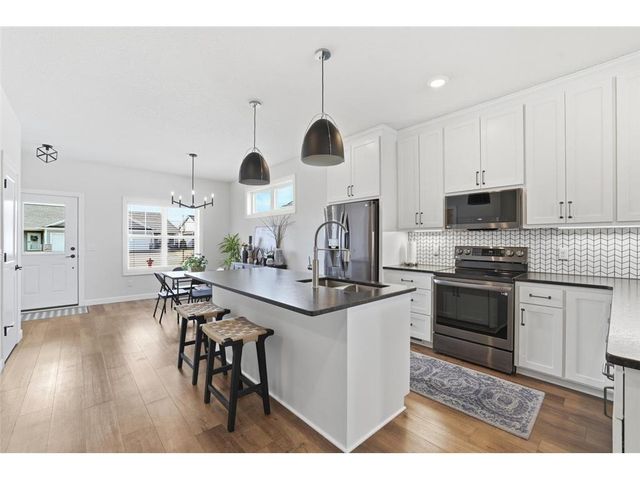 1267 Naser Way, New Richmond, WI 54017