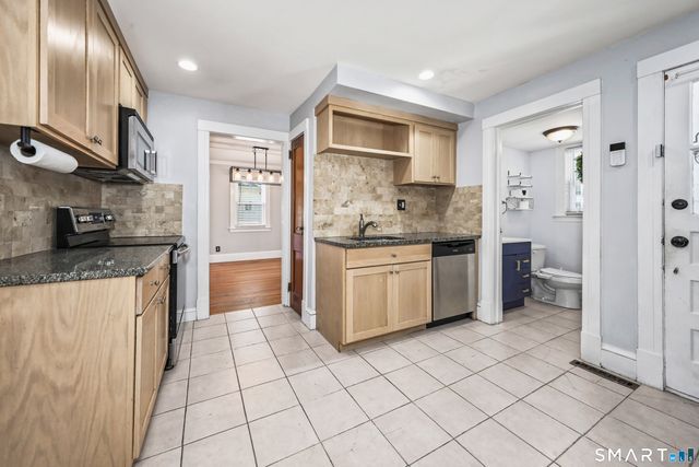 118 Englewood Avenue, West Hartford, CT 06110