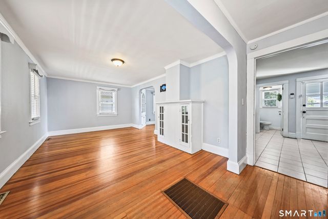 118 Englewood Avenue, West Hartford, CT 06110