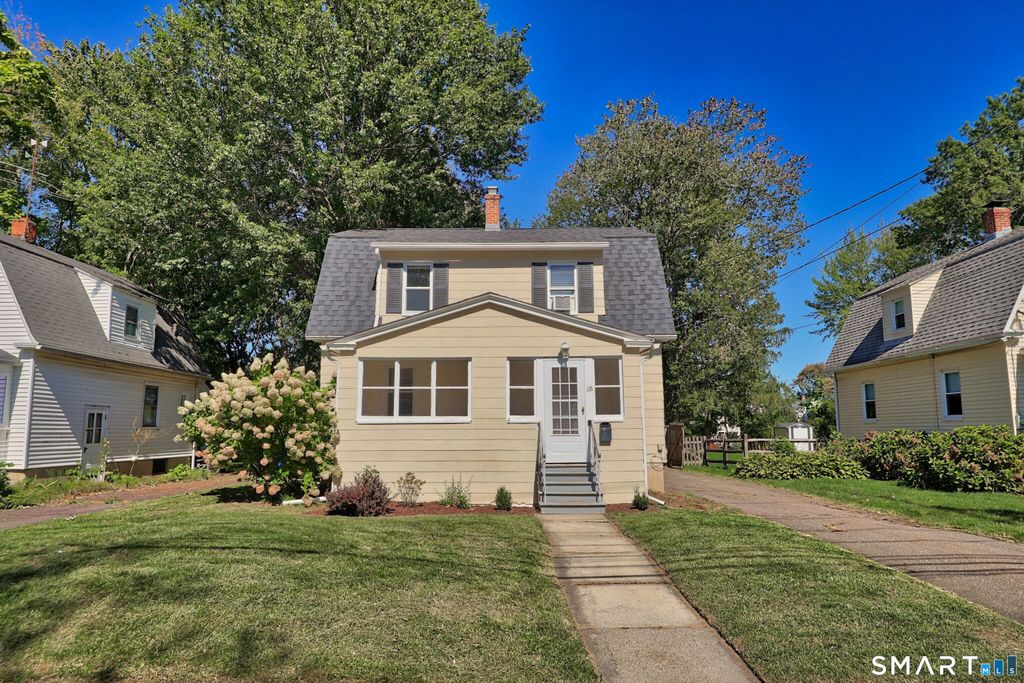 118 Englewood Avenue, West Hartford, CT 06110