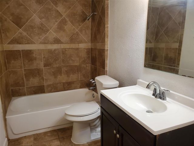 2020 S Congress Ave 1202, Austin, TX 78704