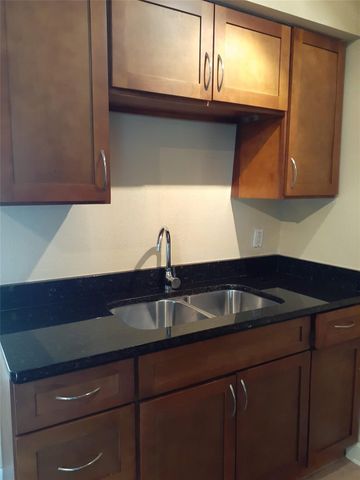 2020 S Congress Ave 1202, Austin, TX 78704