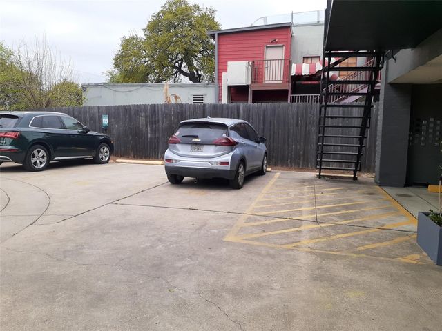 2020 S Congress Ave 1202, Austin, TX 78704