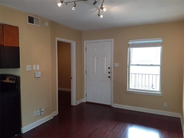 2020 S Congress Ave 1202, Austin, TX 78704