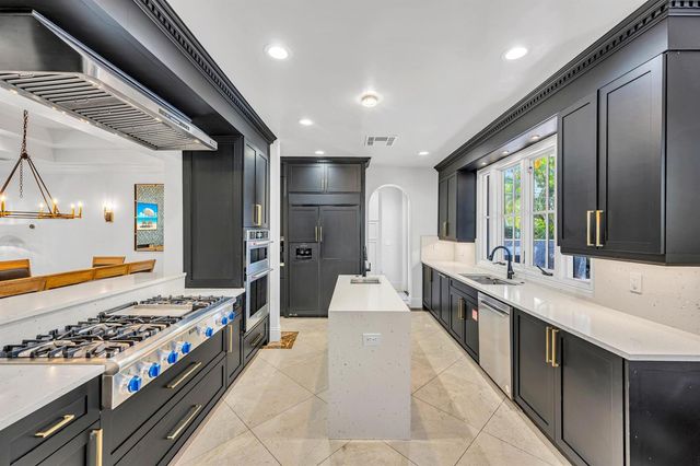 1958 Harbourview Drive, Fort Lauderdale, FL 33316