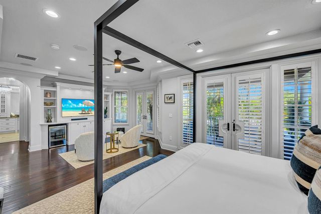 1958 Harbourview Drive, Fort Lauderdale, FL 33316