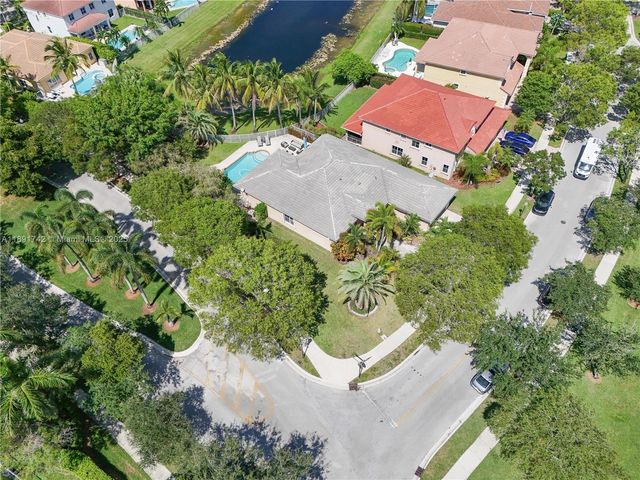 1600 Blue Jay Cir 1, Weston, FL 33327