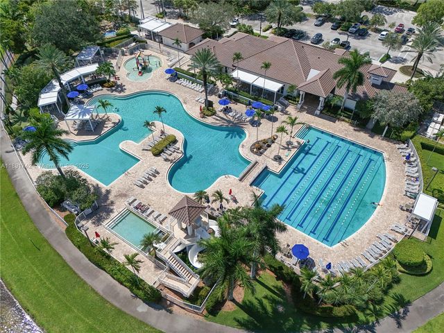 1600 Blue Jay Cir 1, Weston, FL 33327