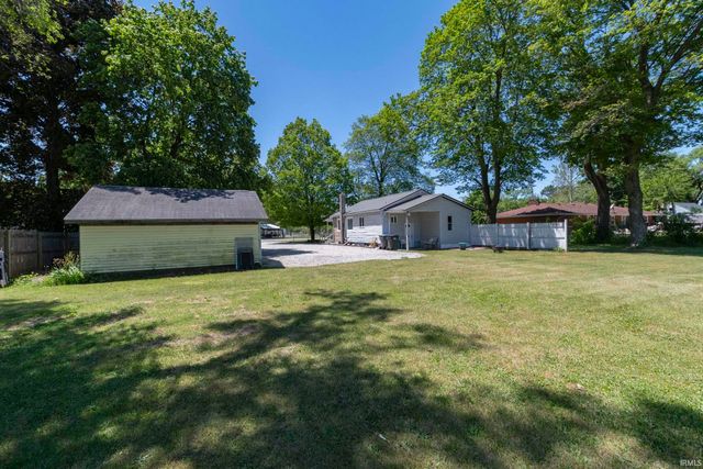 2902 Edwardsburg Avenue, Elkhart, IN 46514