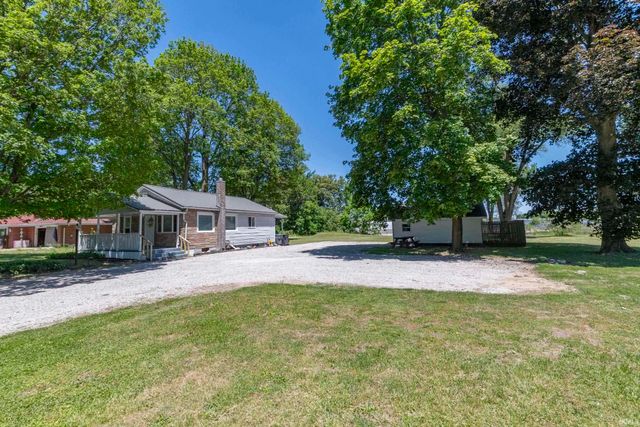 2902 Edwardsburg Avenue, Elkhart, IN 46514