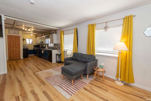 2902 Edwardsburg Avenue, Elkhart, IN 46514