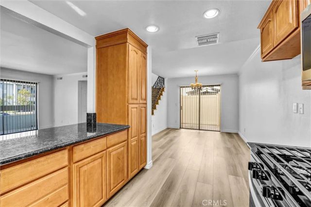 19620 Sherman Way 1, Reseda, CA 91335