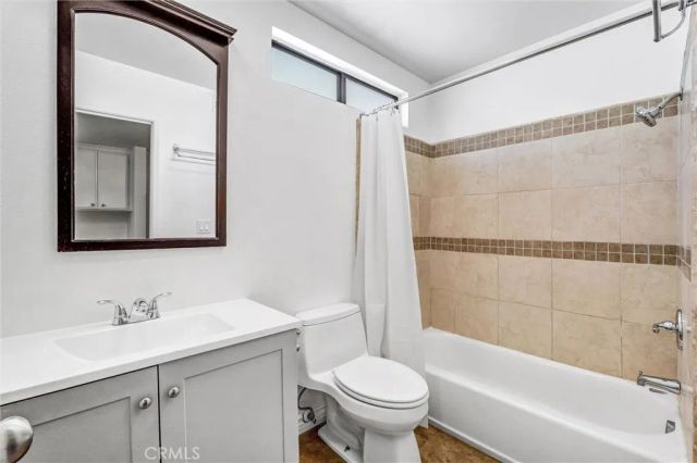 19620 Sherman Way 1, Reseda, CA 91335