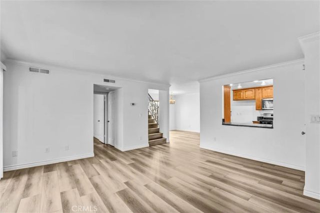 19620 Sherman Way 1, Reseda, CA 91335