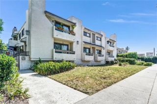 19620 Sherman Way 1, Reseda, CA 91335