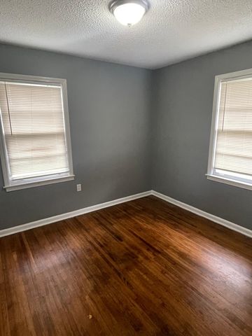 3339 REDBUD RD, Memphis, TN 38109