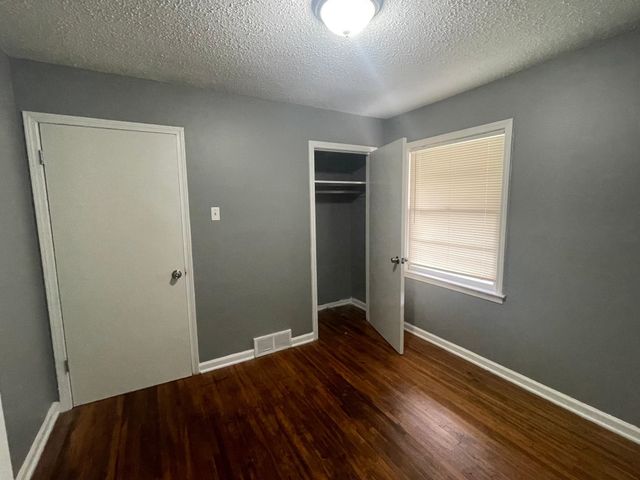 3339 REDBUD RD, Memphis, TN 38109