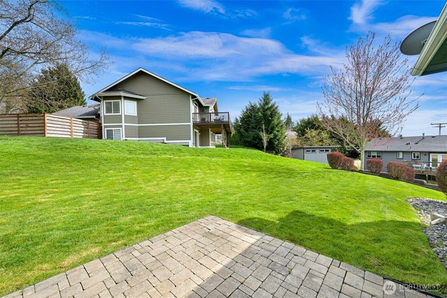 658 Parkside Place, Blaine, WA 98230