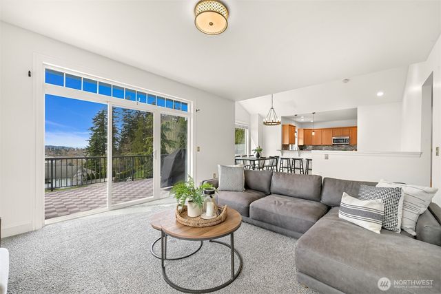 658 Parkside Place, Blaine, WA 98230