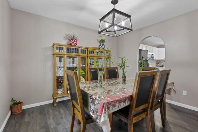 1409 Hoovler Way, Pataskala, OH 43062
