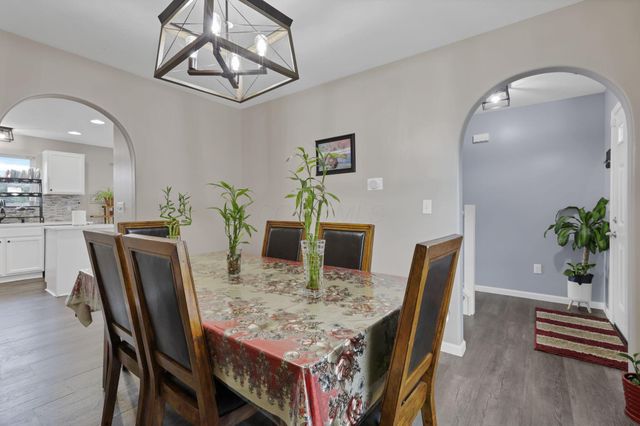1409 Hoovler Way, Pataskala, OH 43062