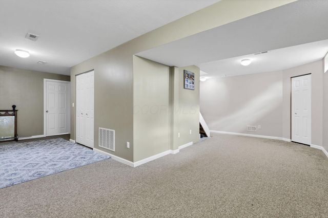 1409 Hoovler Way, Pataskala, OH 43062