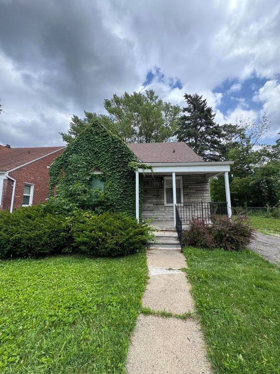 8272 Roselawn Street, Detroit City, MI 48204