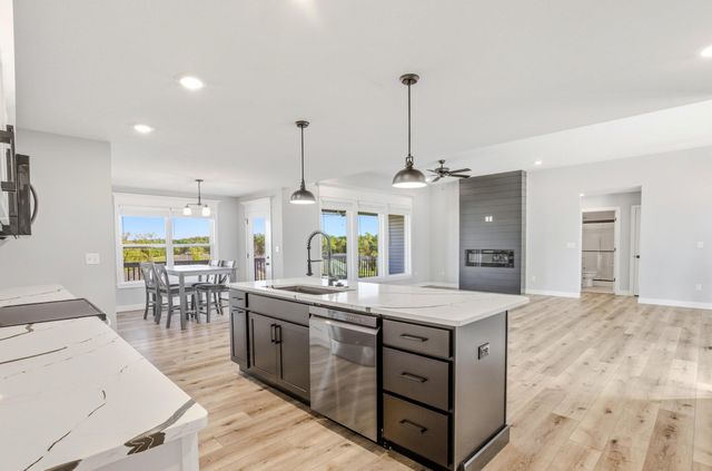 6041 TAMARACK DR, Columbia, MO 65203