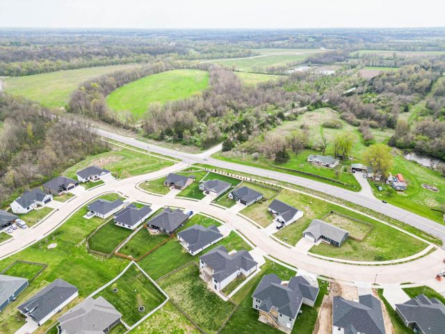 6041 TAMARACK DR, Columbia, MO 65203