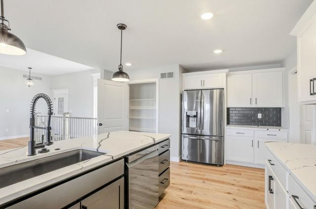 6041 TAMARACK DR, Columbia, MO 65203