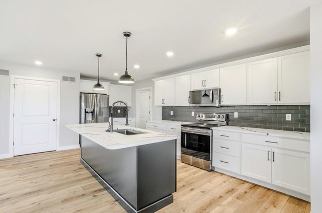 6041 TAMARACK DR, Columbia, MO 65203