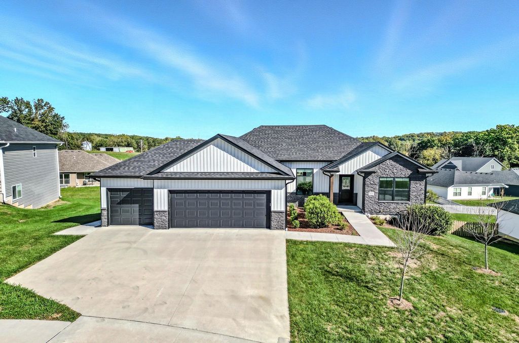 6041 TAMARACK DR, Columbia, MO 65203