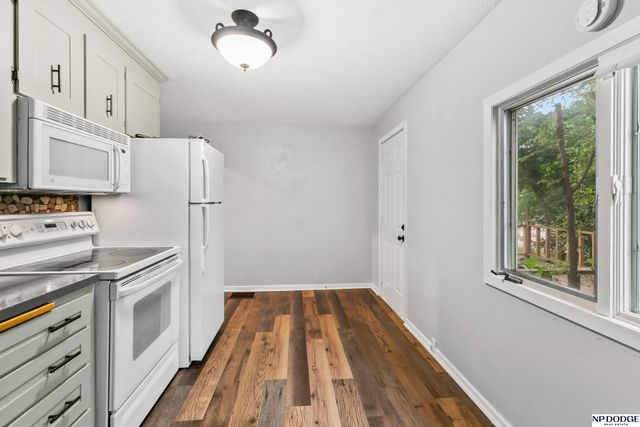 129 N Stark Street, Bennington, NE 68007
