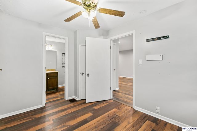 129 N Stark Street, Bennington, NE 68007