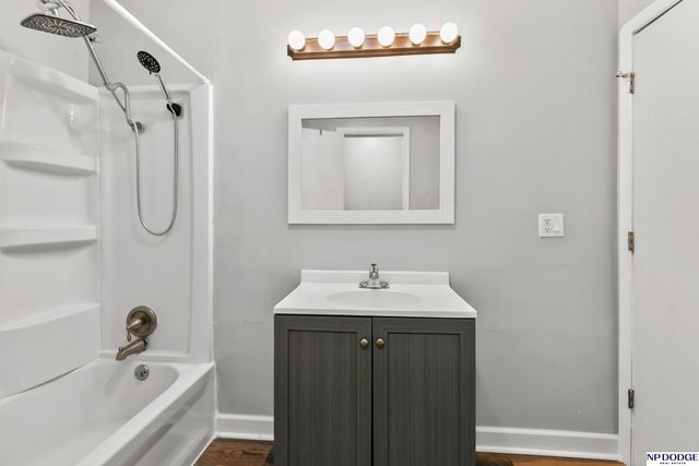 129 N Stark Street, Bennington, NE 68007