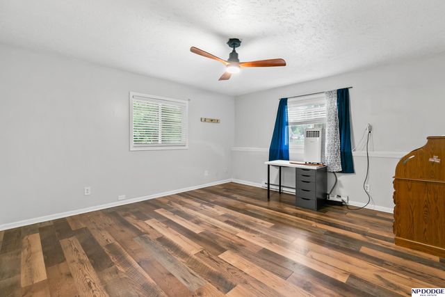 129 N Stark Street, Bennington, NE 68007