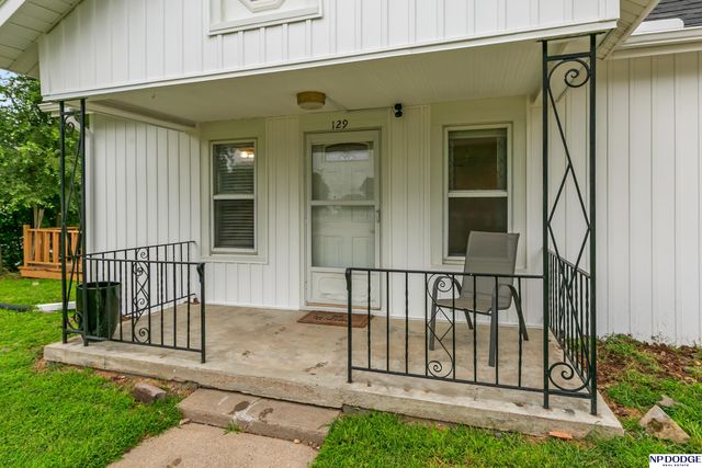129 N Stark Street, Bennington, NE 68007