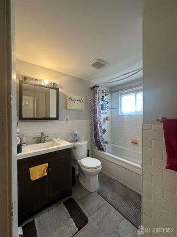 118 Markowitz Street, Carteret, NJ 07008