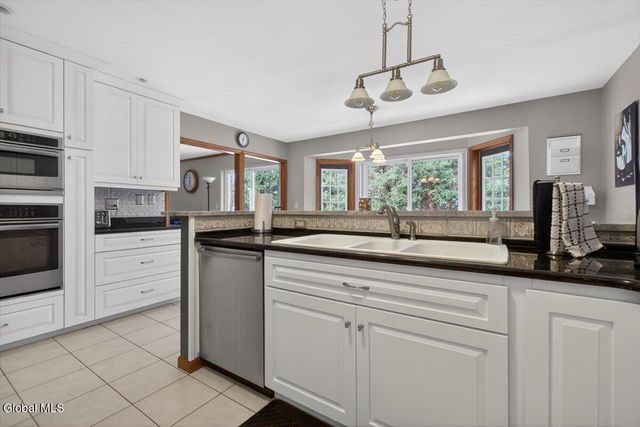 61 Robinwood Drive, Clifton Park, NY 12065